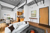Foto principal - 312 W 5th St