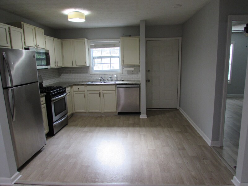 Foto principal - 3948 Henry Ct
