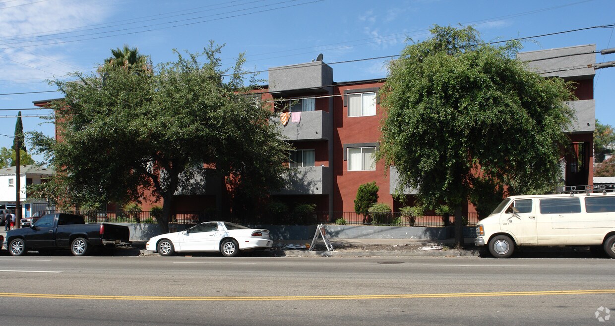 Foto del edificio - 6631 N Figueroa St