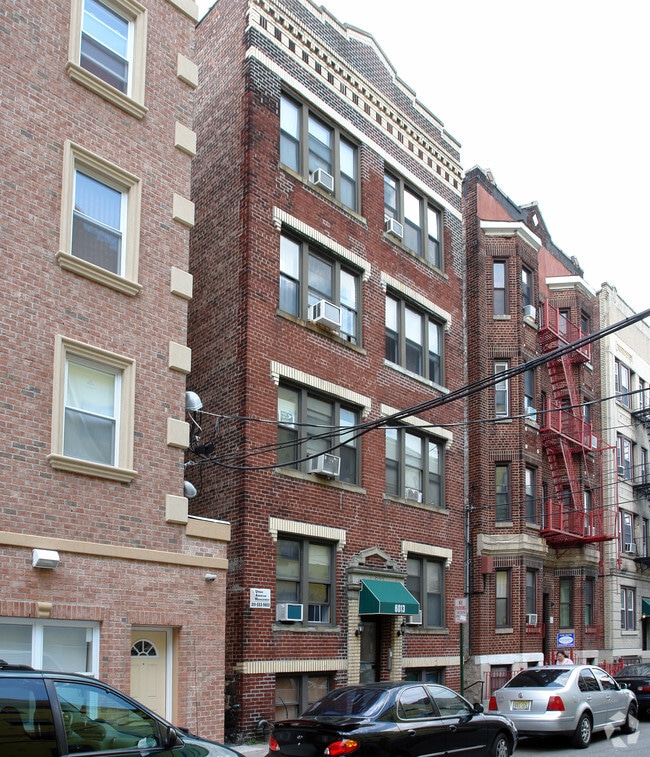 6013 Hudson Avenue - 6013 Hudson Ave