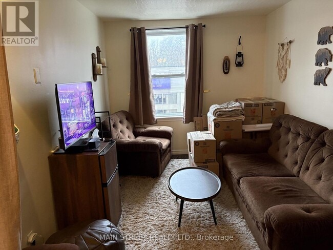 Building Photo - 237 Main St S