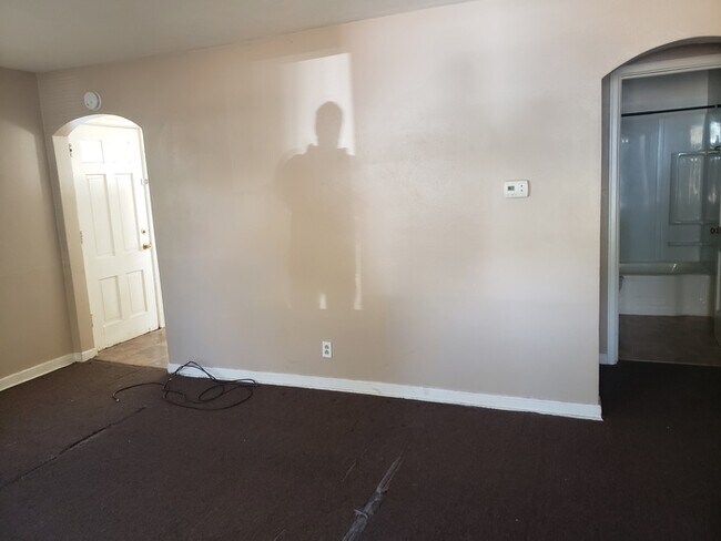 Foto del edificio - Three bedroom house for rent
