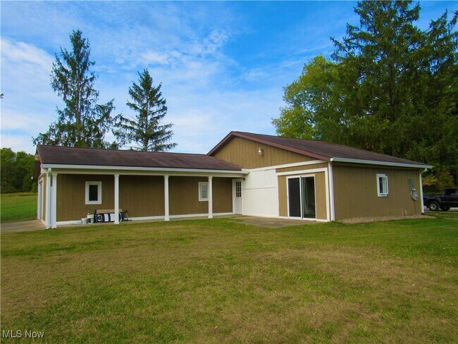 Foto del edificio - 2494 Shade Park Dr