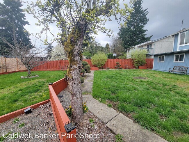 Foto del edificio - 4 br, 2 bath House - 899 S 86th St