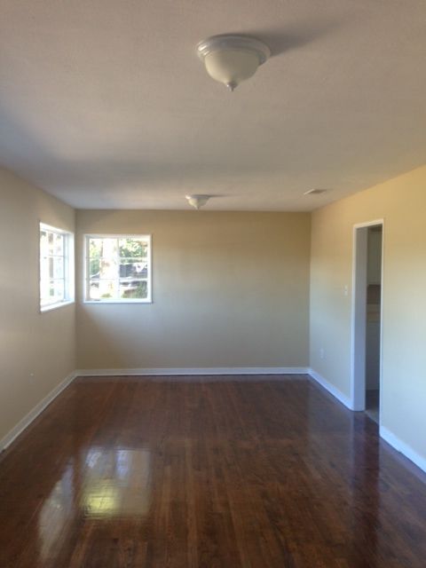 Foto del edificio - 2920 Oak Forest Dr