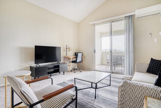 Building Photo - 508 Railway Ave