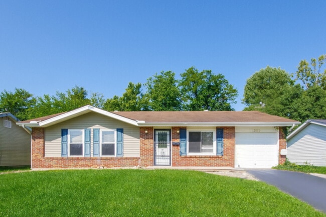 Building Photo - 12085 Spalding Dr