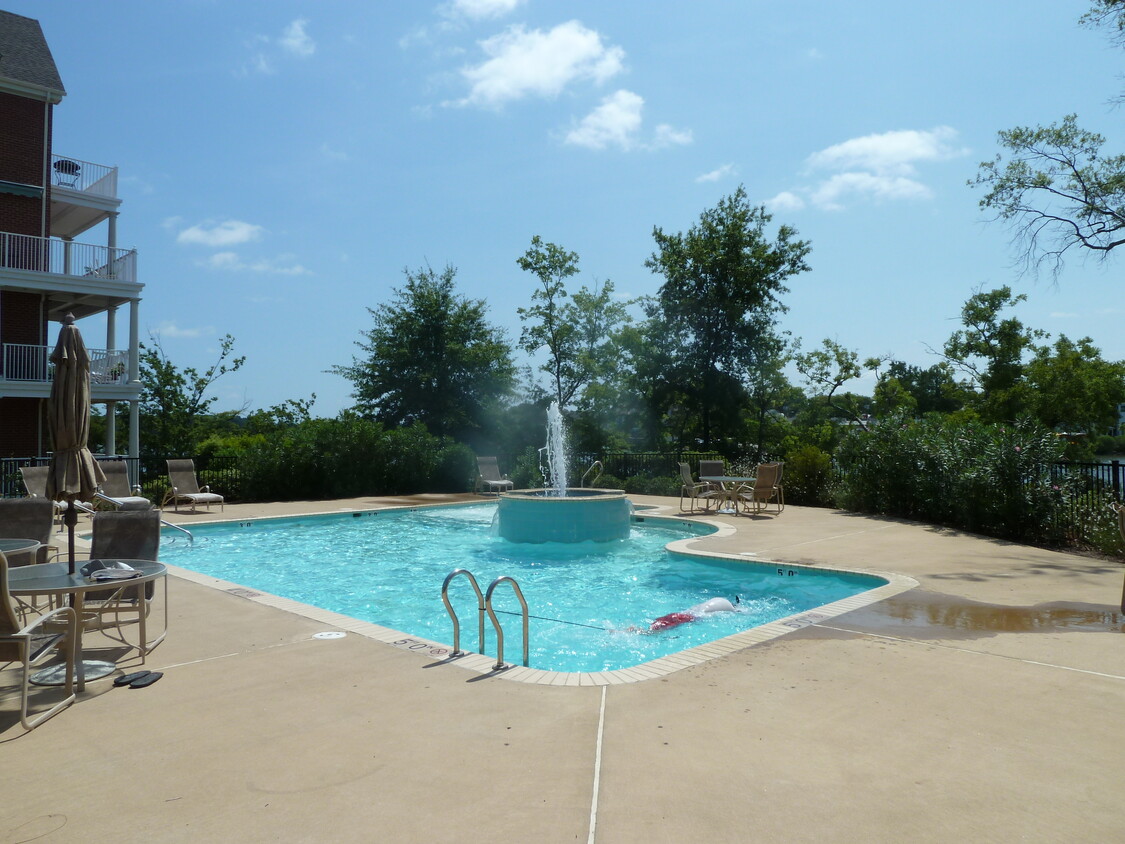 Primary Photo - 939 Bolling Ave