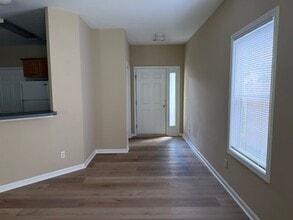 Building Photo - 6A Covington Ln