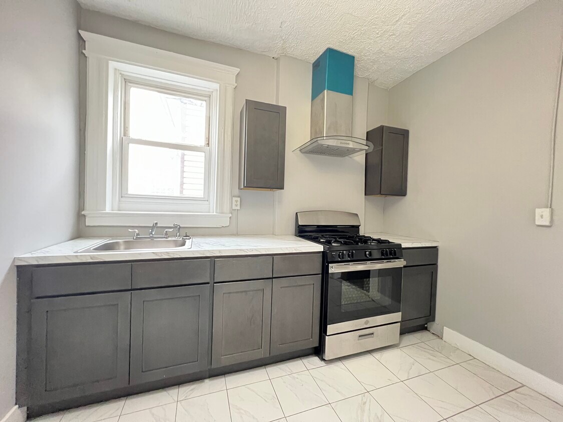 533 4th St Unit 8 - 531 4th St