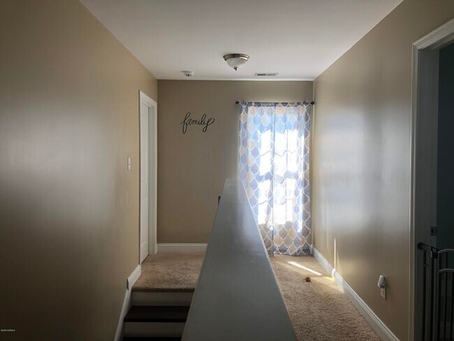 Building Photo - 309 Onyx Ct