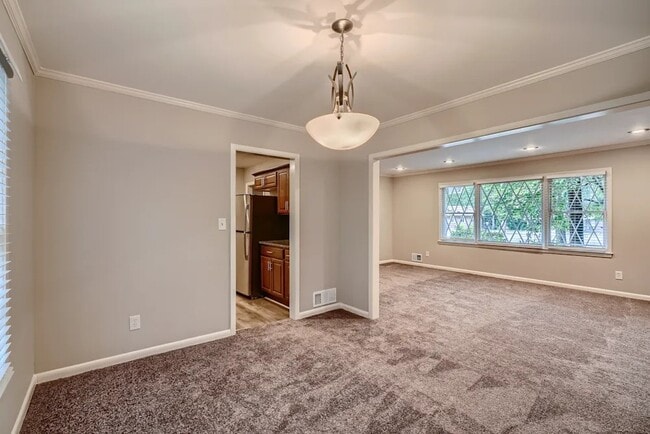 Foto del edificio - 1704 Chase Ridge Dr