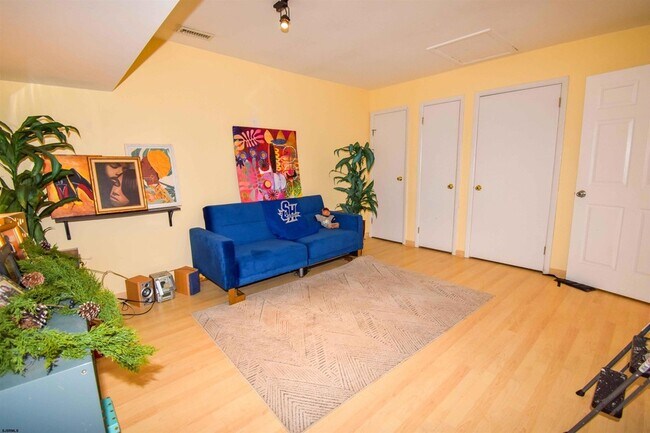 Foto del edificio - 712 Eagle Point Ct