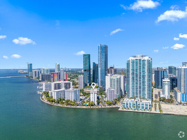 Building Photo - 1408 Brickell Bay Dr