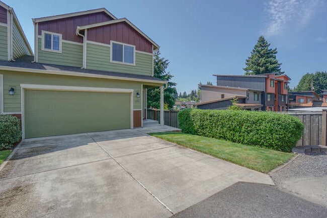 Building Photo - 6204 NE 70th Ct
