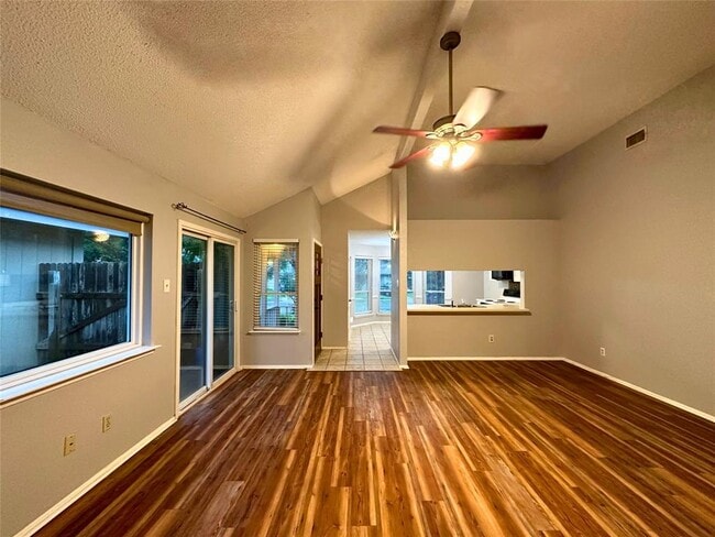 Building Photo - 16910 Village Oak Loop