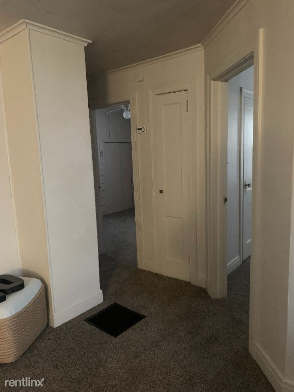 Building Photo - 3 br, 2 bath House - 10 Henry St