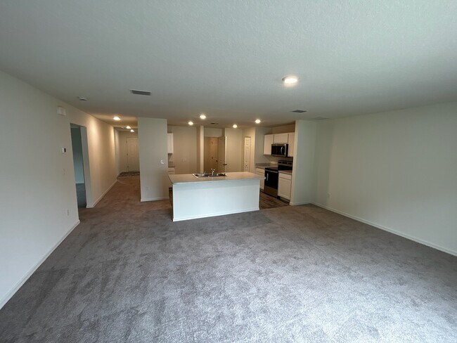 Foto del edificio - 93 Rymshaw Dr