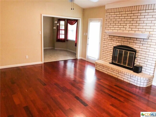 Building Photo - *PENDING* Corner Lot Rental in Harker Heights