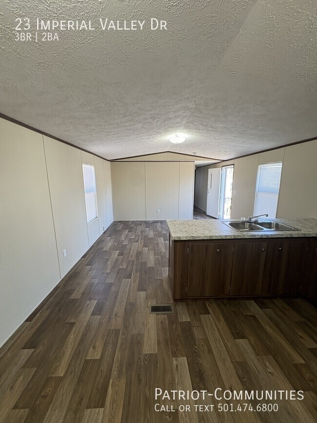 Foto del edificio - 23 Imperial Valley Dr