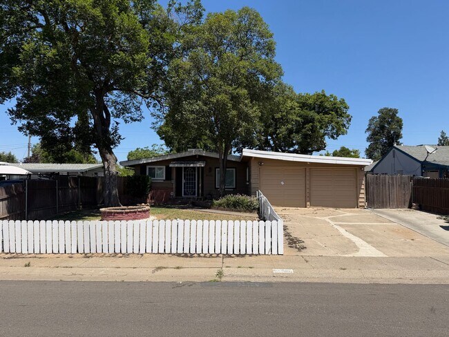 Foto del edificio - Adorable 3 bedroom 2 bath bungalow in Rosemont