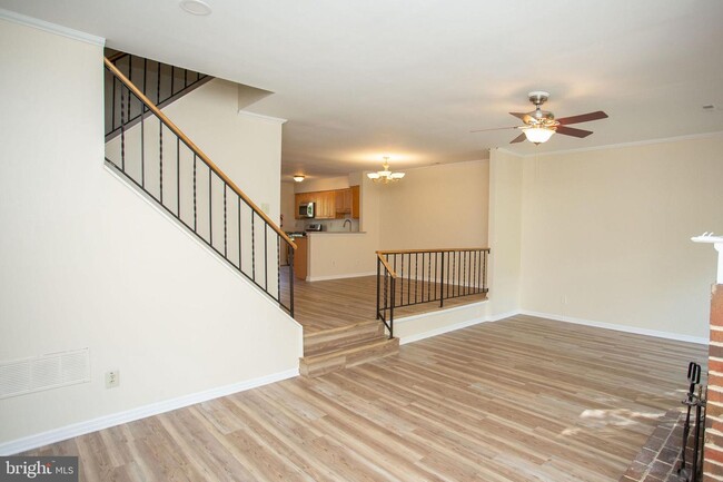 Foto del edificio - 33 Blackhawk Ct