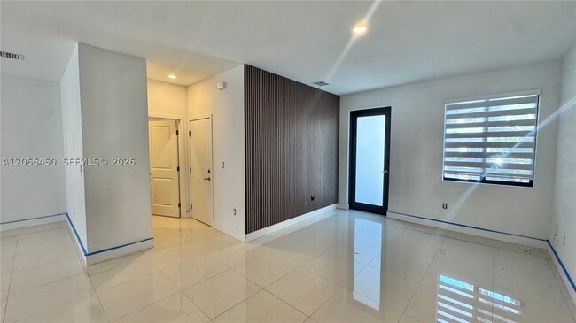 Building Photo - 13642 SW 157th Pl