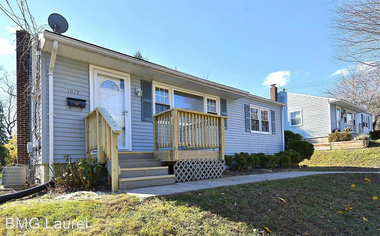 Primary Photo - 3 br, 2 bath House - 1019 Maple Ave