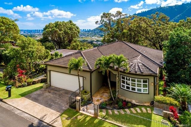 Foto del edificio - 3625 Woodlawn Terrace Pl