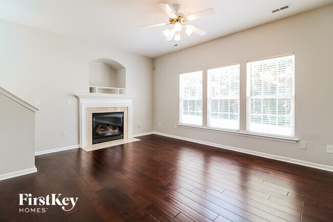 Foto del edificio - 3703 Pemberton Way