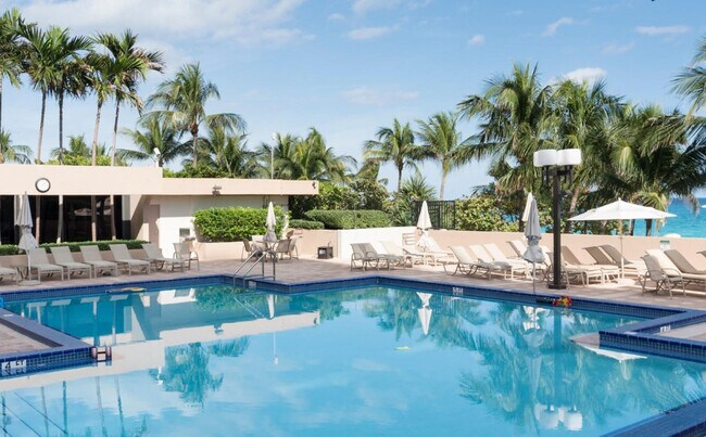 Building Photo - 10175 Collins Ave