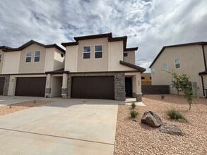 Building Photo - 943 S 4380 W