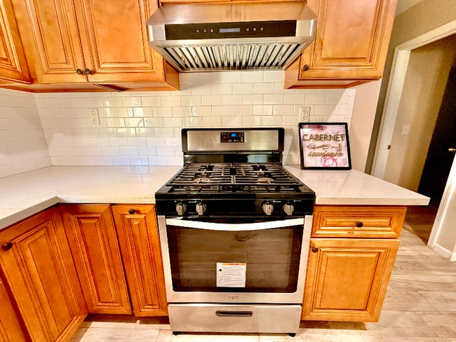 Building Photo - 723 S Macduff St