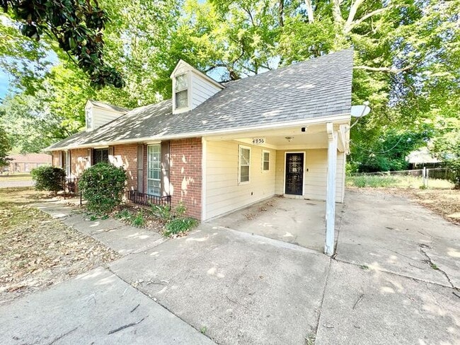 Photo - 4936 Leven Rd House