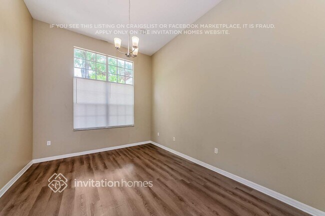 Foto del edificio - 3960 Woodview Dr
