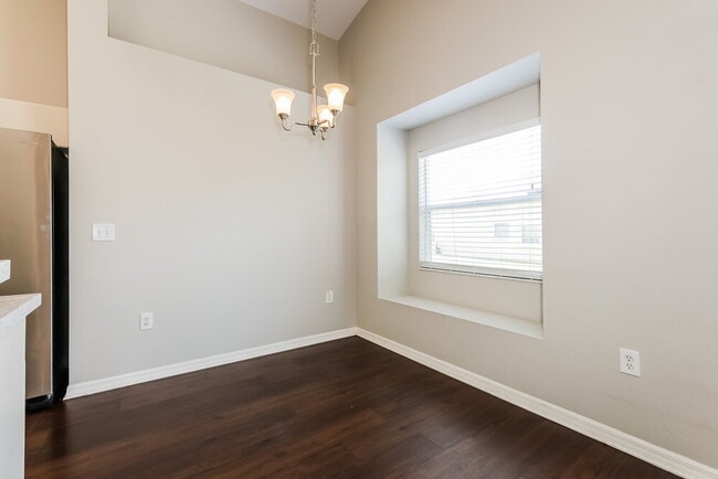 Building Photo - 13610 Ogakor Dr