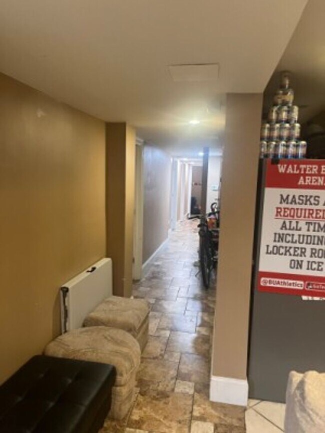 Building Photo - Hottest 4 bed in Allston….