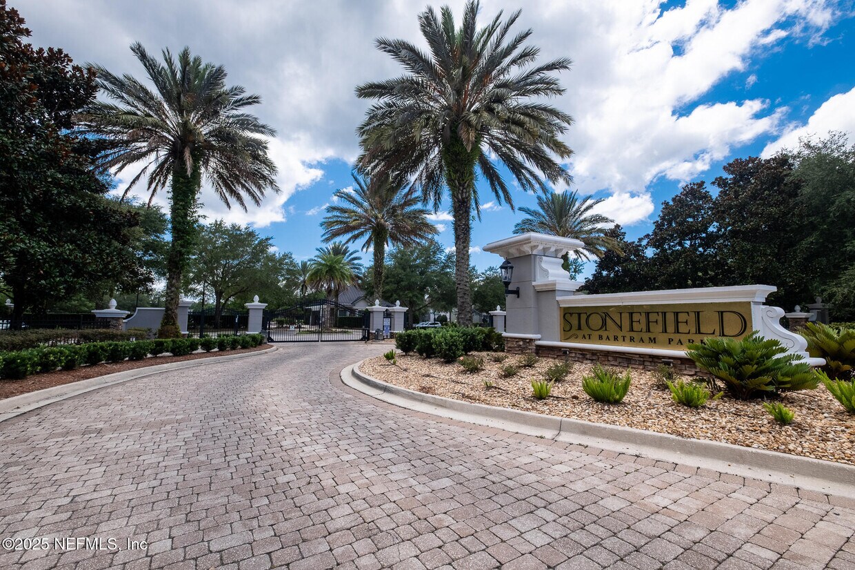 Foto principal - 5719 Parkstone Crossing Dr