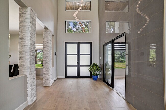 Foto del edificio - 26511 Meadow Ln