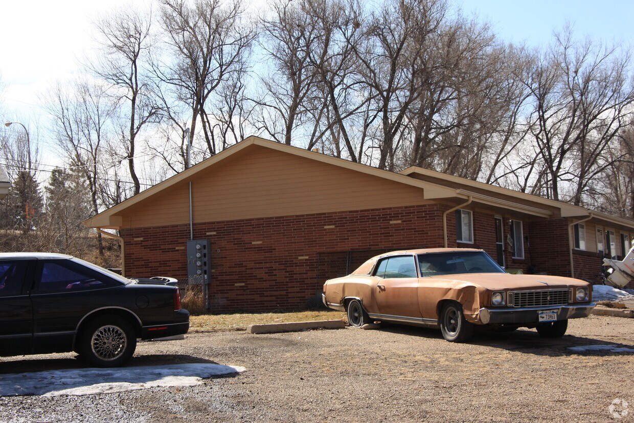 Building Photo - 6704 W 58th Pl