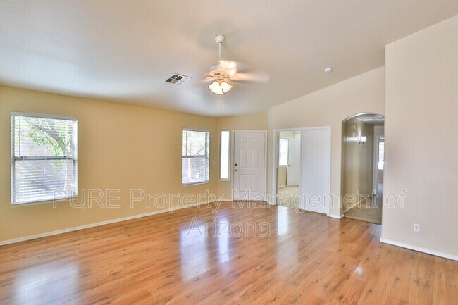 Building Photo - 13359 W Watson Ln
