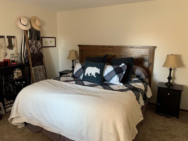 Foto del edificio - 8333 144th St W