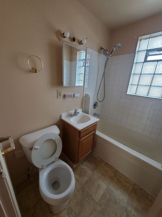 Foto del edificio - 2624 N 6th St
