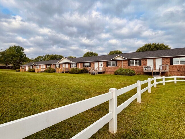 Foto del edificio - 1 Bedroom / 1.5 Bath with Garage in Gray, TN!