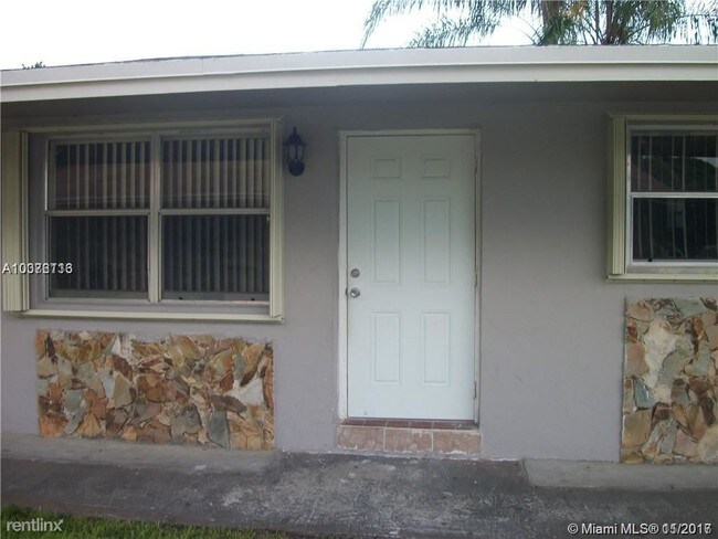 Foto del edificio - 3 br, 2 bath Duplex - 2325 Scott St