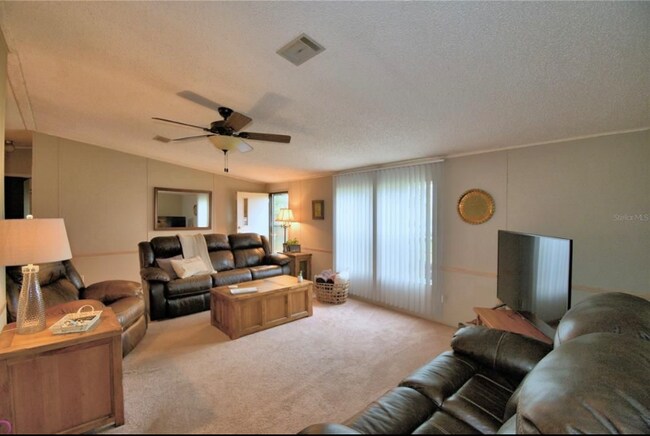 Foto del edificio - 6025 Fussell Rd