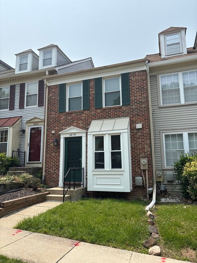 Building Photo - Elkridge, MD