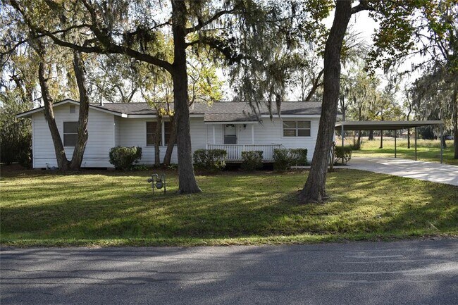 Foto del edificio - 153 Walnut Dr