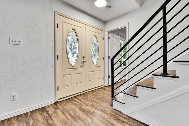 Building Photo - $2,795.00 - 4 Bedroom, 3 Bathroom, Single ...