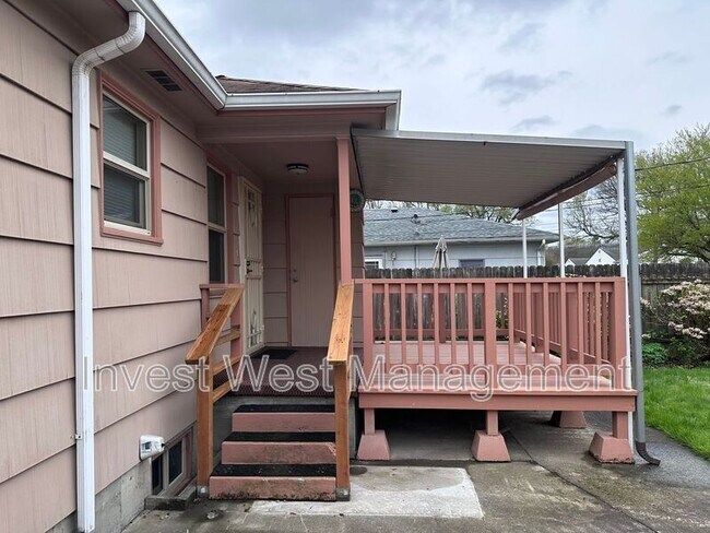 Building Photo - 911-921 21st Ave